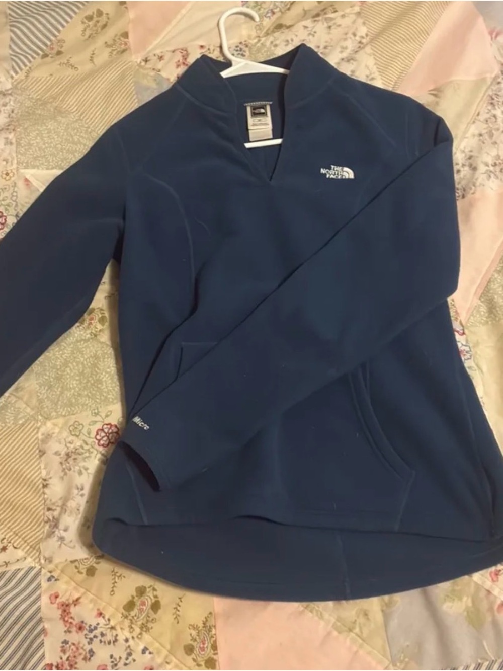 The North Face Women's Dark Blue Pullover Fleece